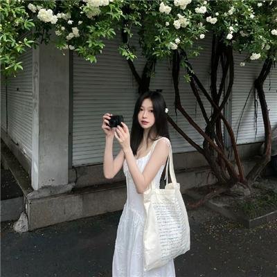 两个我都爱 封面
